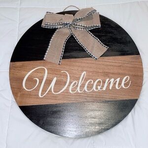 Wooden Welcome Sign with Bow